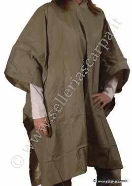 IMPERMEABILE MODELLO PONCHO IN PVC