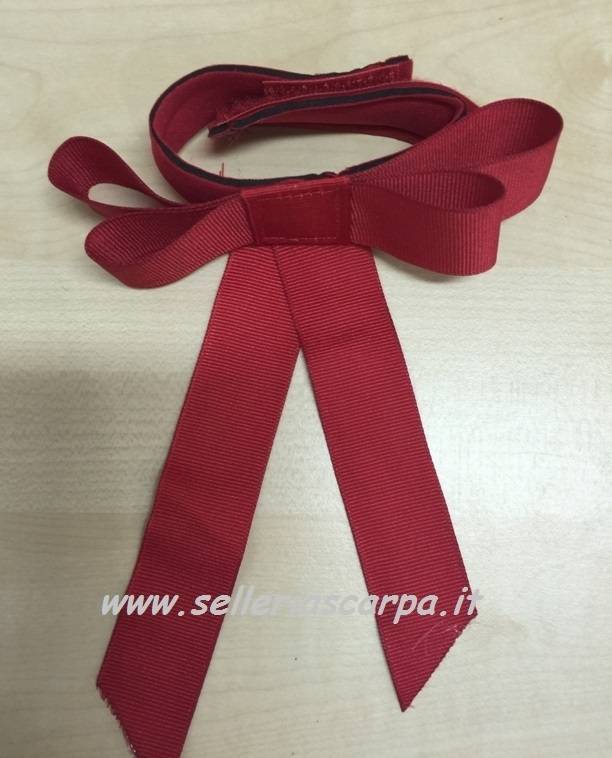 FIOCCO ROSSO PER CODA CAVALLI