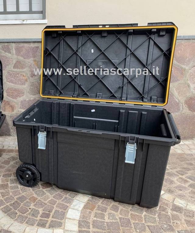 BAULE SUPREME CON RUOTE 240 LT